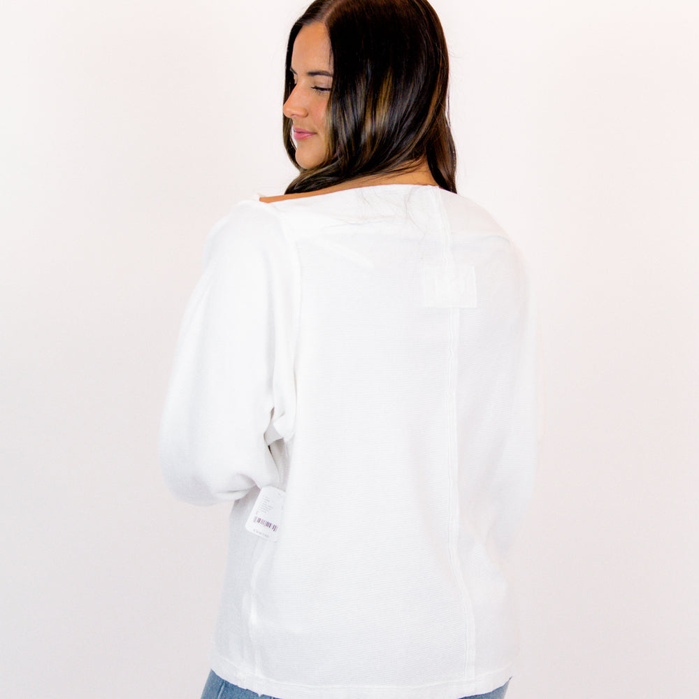 
                      
                        Sammie Thermal | Optic White
                      
                    