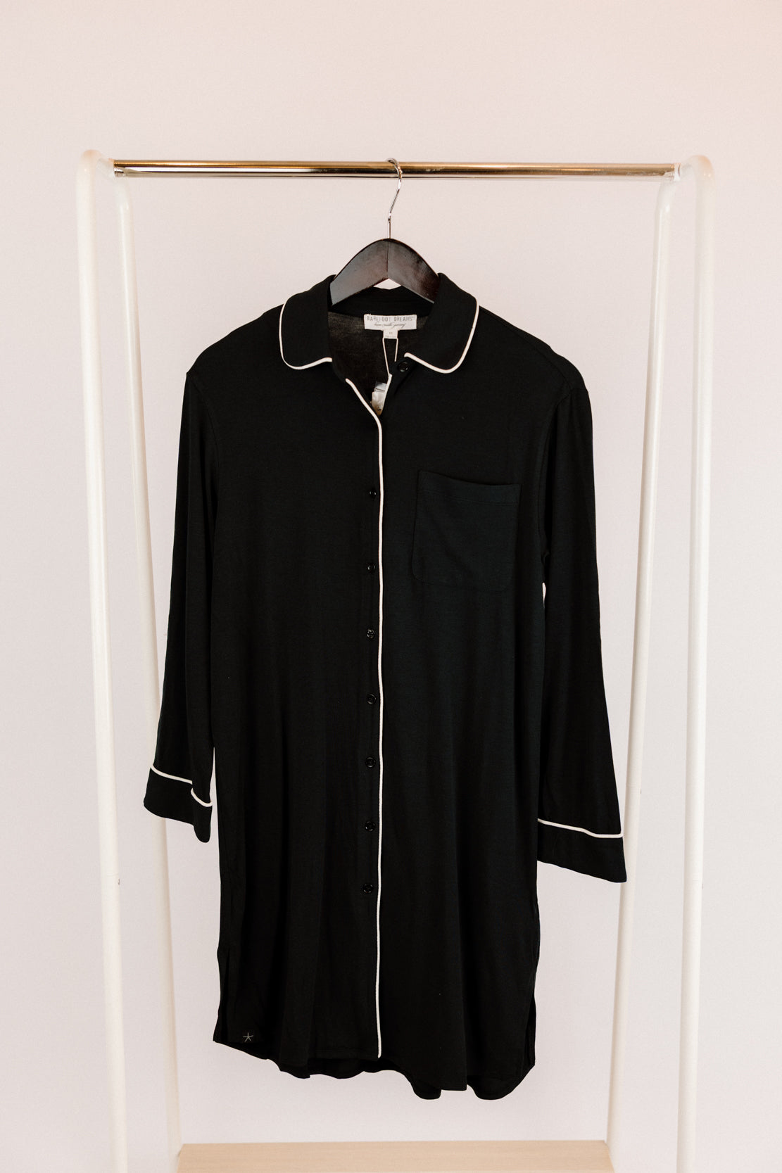 Barefoot Dreams Sleep Shirt with Piping | Black