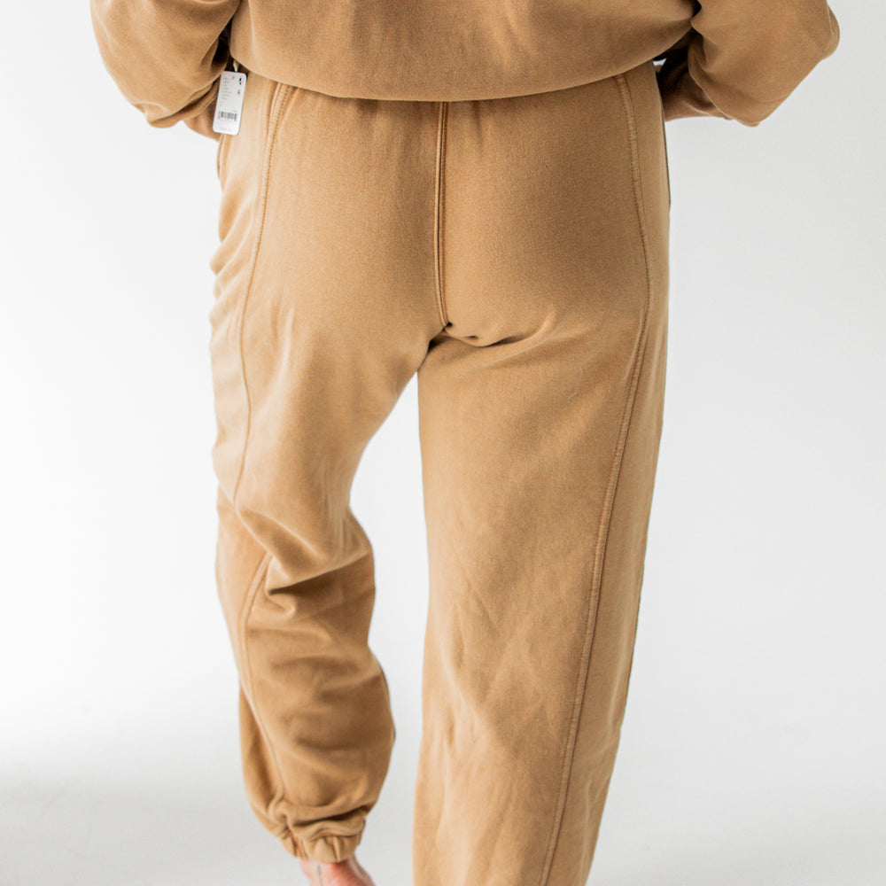 
                      
                        Sprint To The Finish Pants | Camel
                      
                    