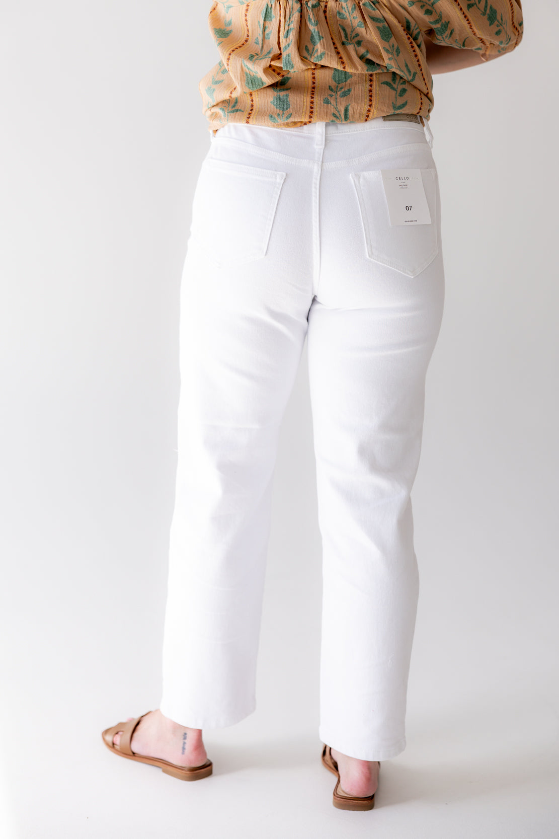 Sophia Mid Rise Crop Straight Jeans | White