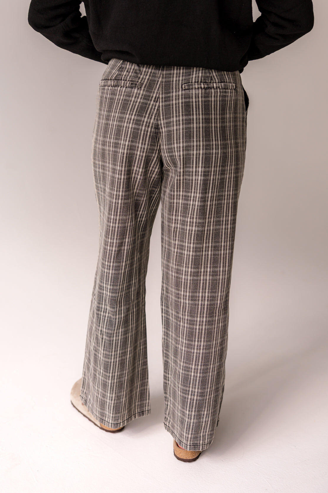 Dixie Pleated Wide Leg Pants | Grey Plaid