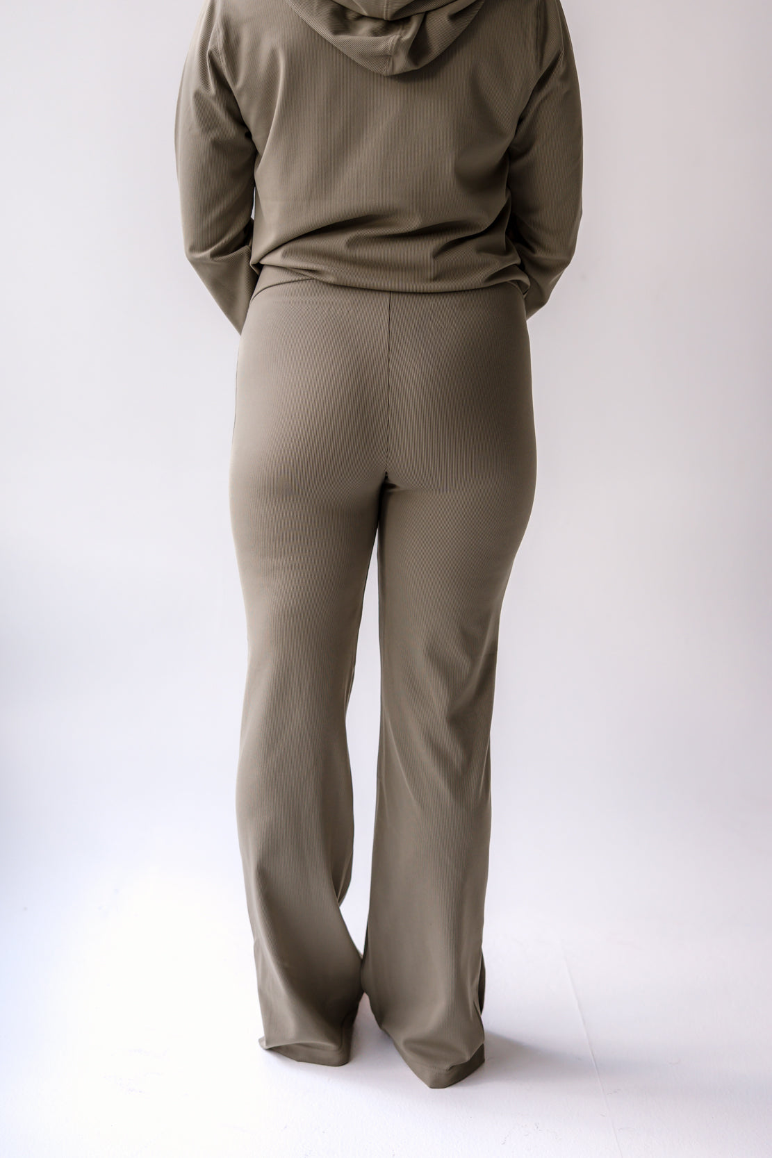 Izzy Ribbed Pants | Vetiver
