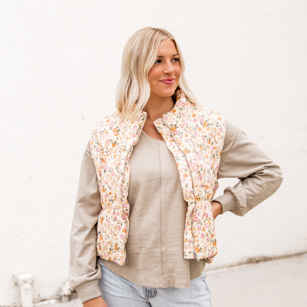 Layne Floral Puffer Vest | Cream Multi