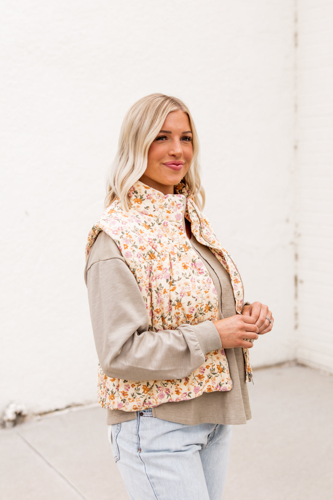 Layne Floral Puffer Vest | Cream Multi