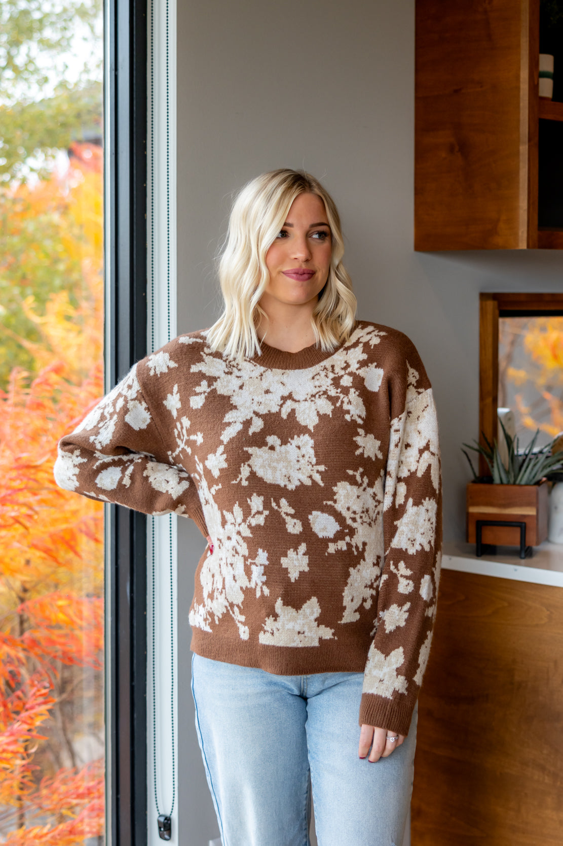 Jennifer Floral Sweater | Chocolate/Cream