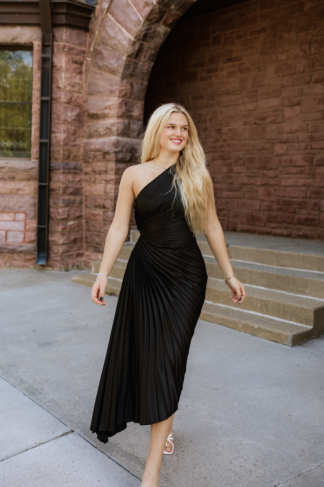 Kinsley One Shoulder Maxi Dress | Black