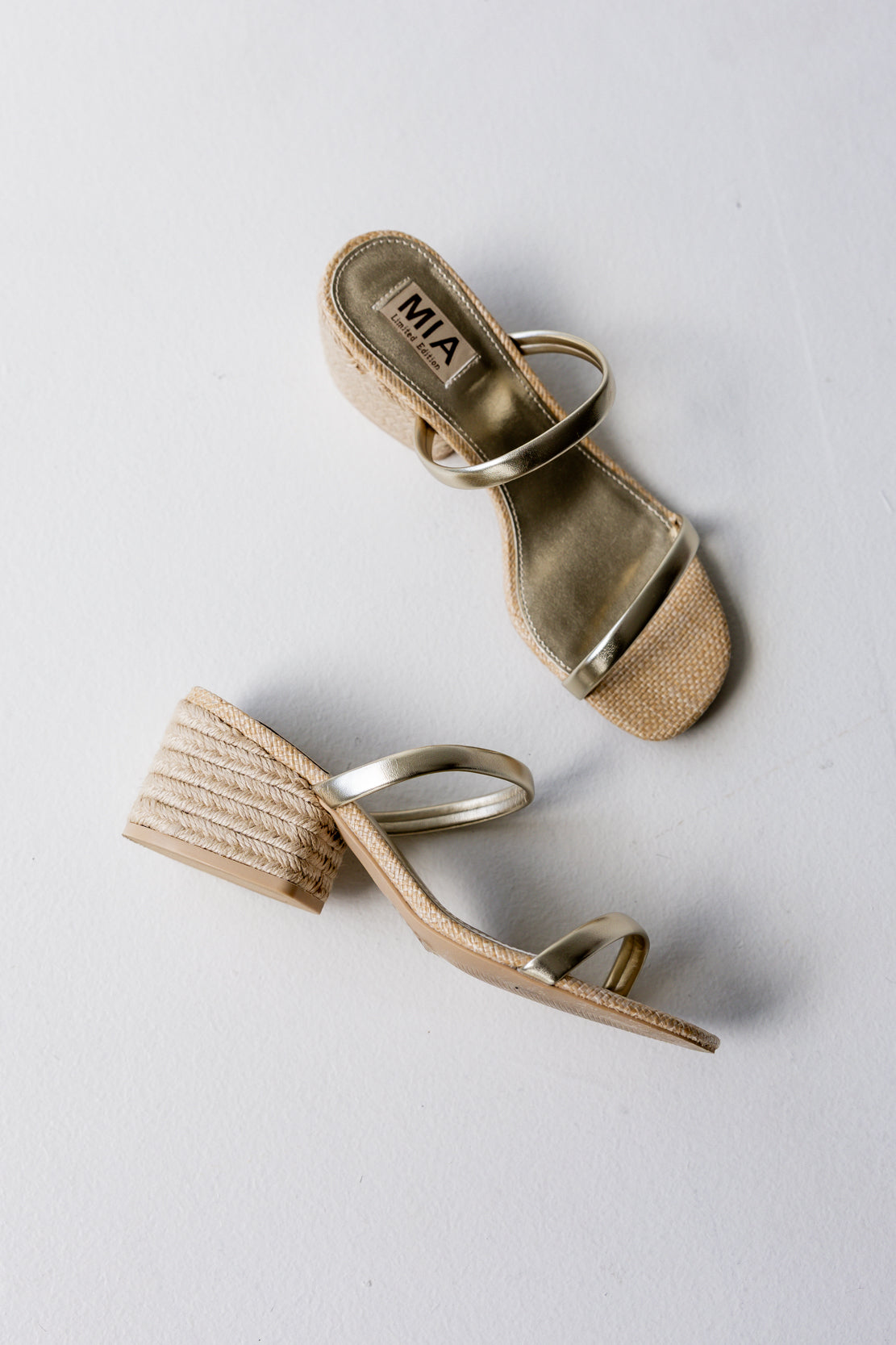 Isabeli Heel | Gold