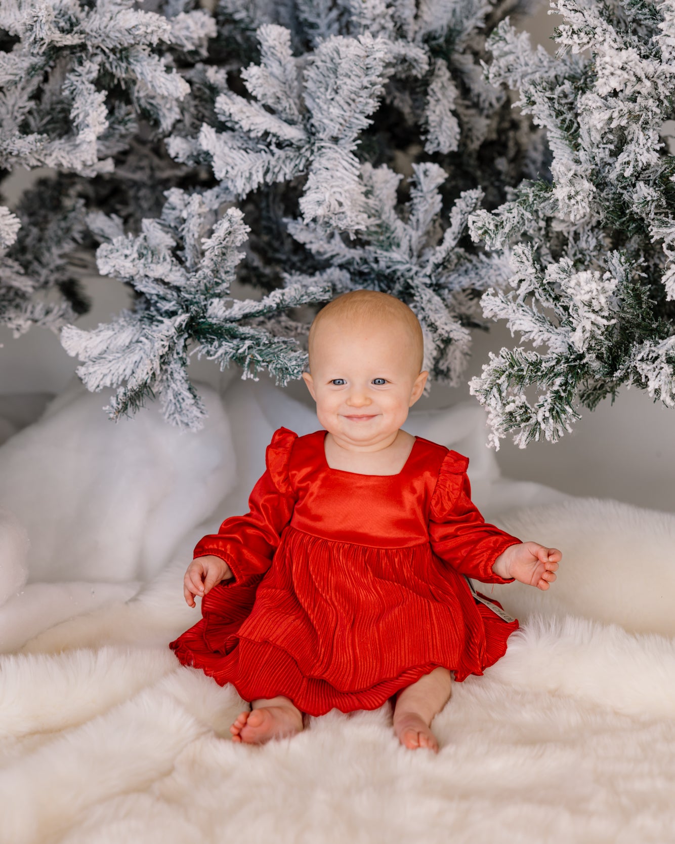 Merry'n Bright Dress | Red