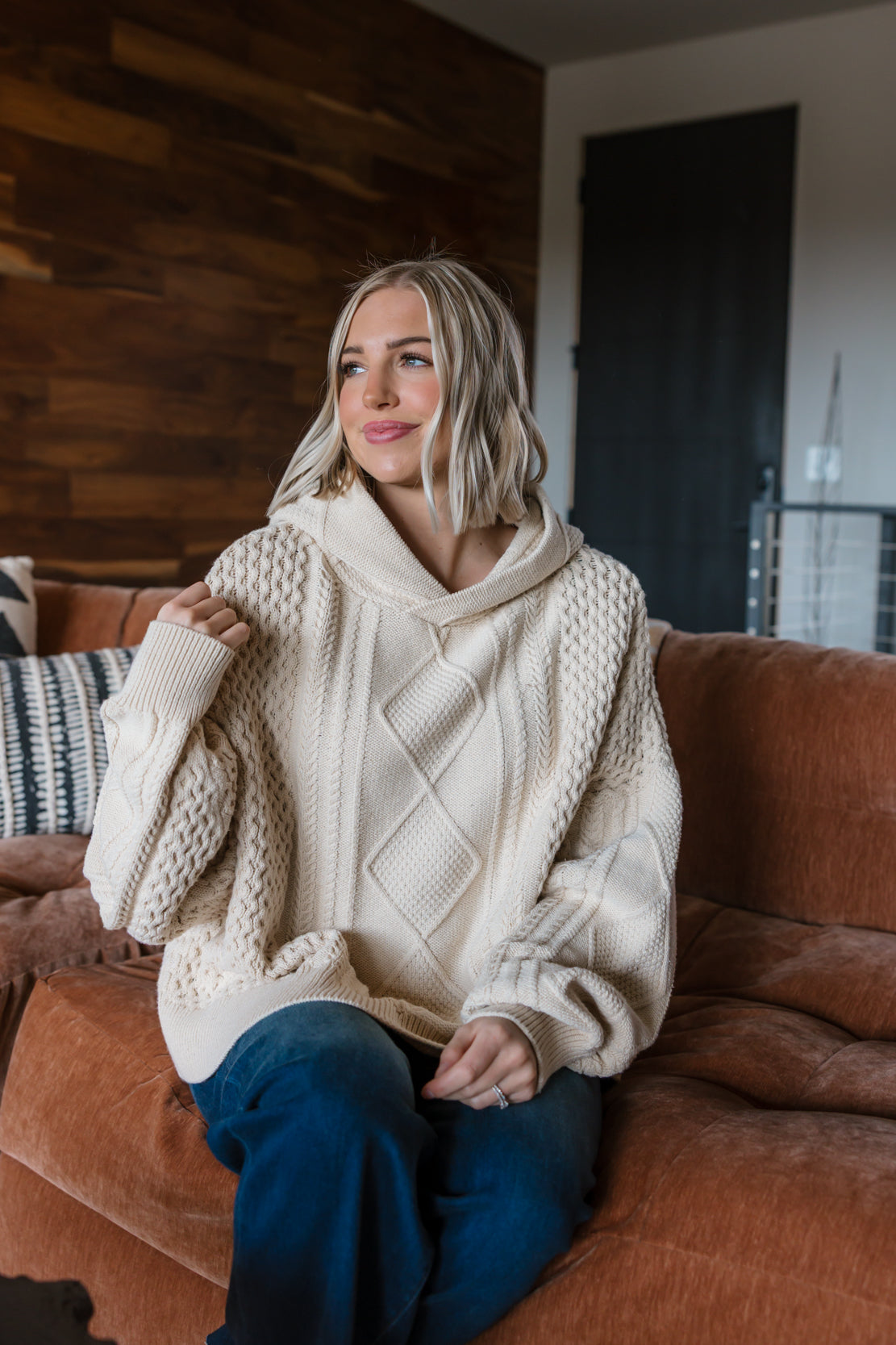 Explorer Cable Hoodie | Macadamia