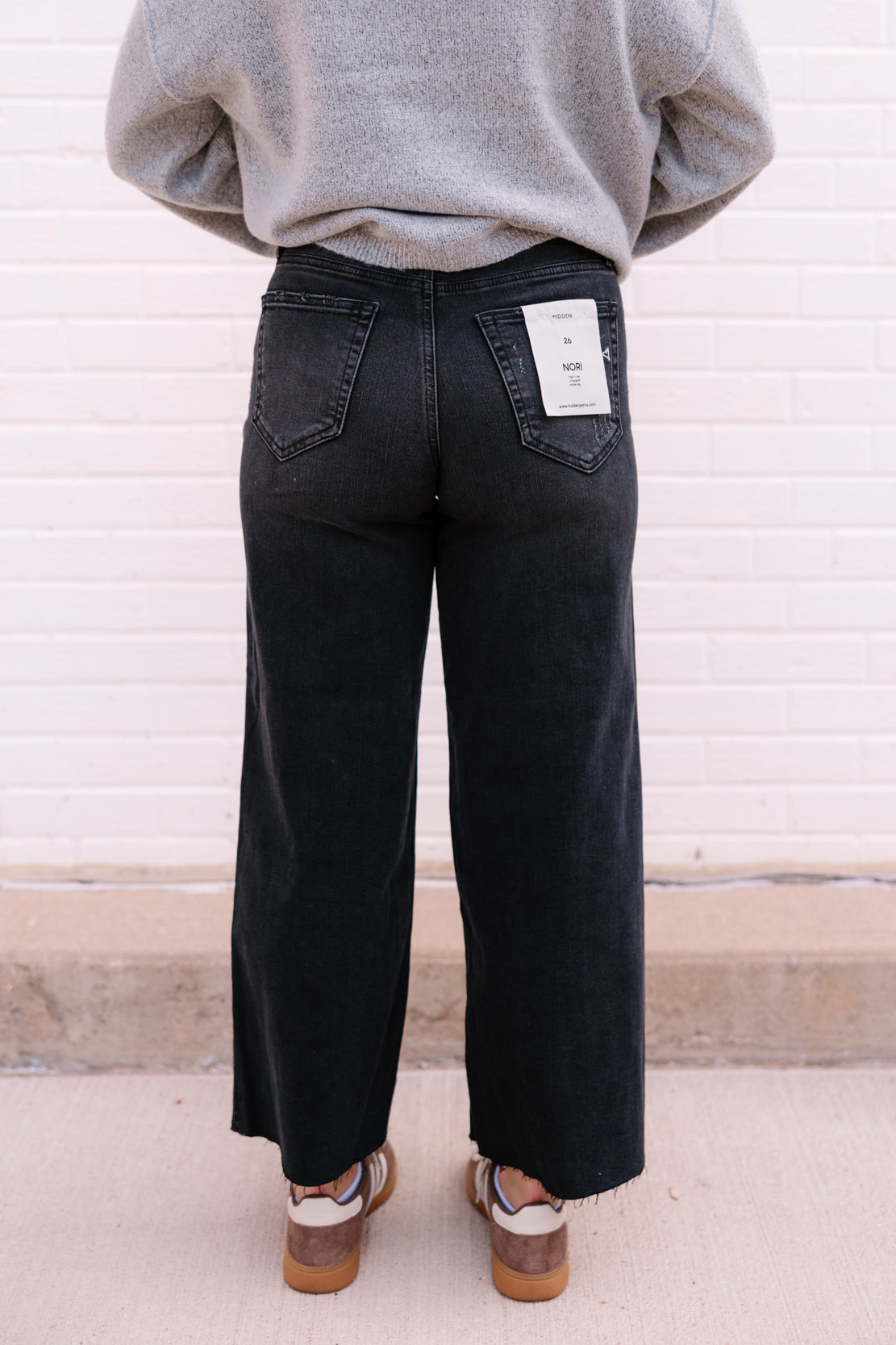 Nori High Waist Cropped Wide Leg Jean | Black