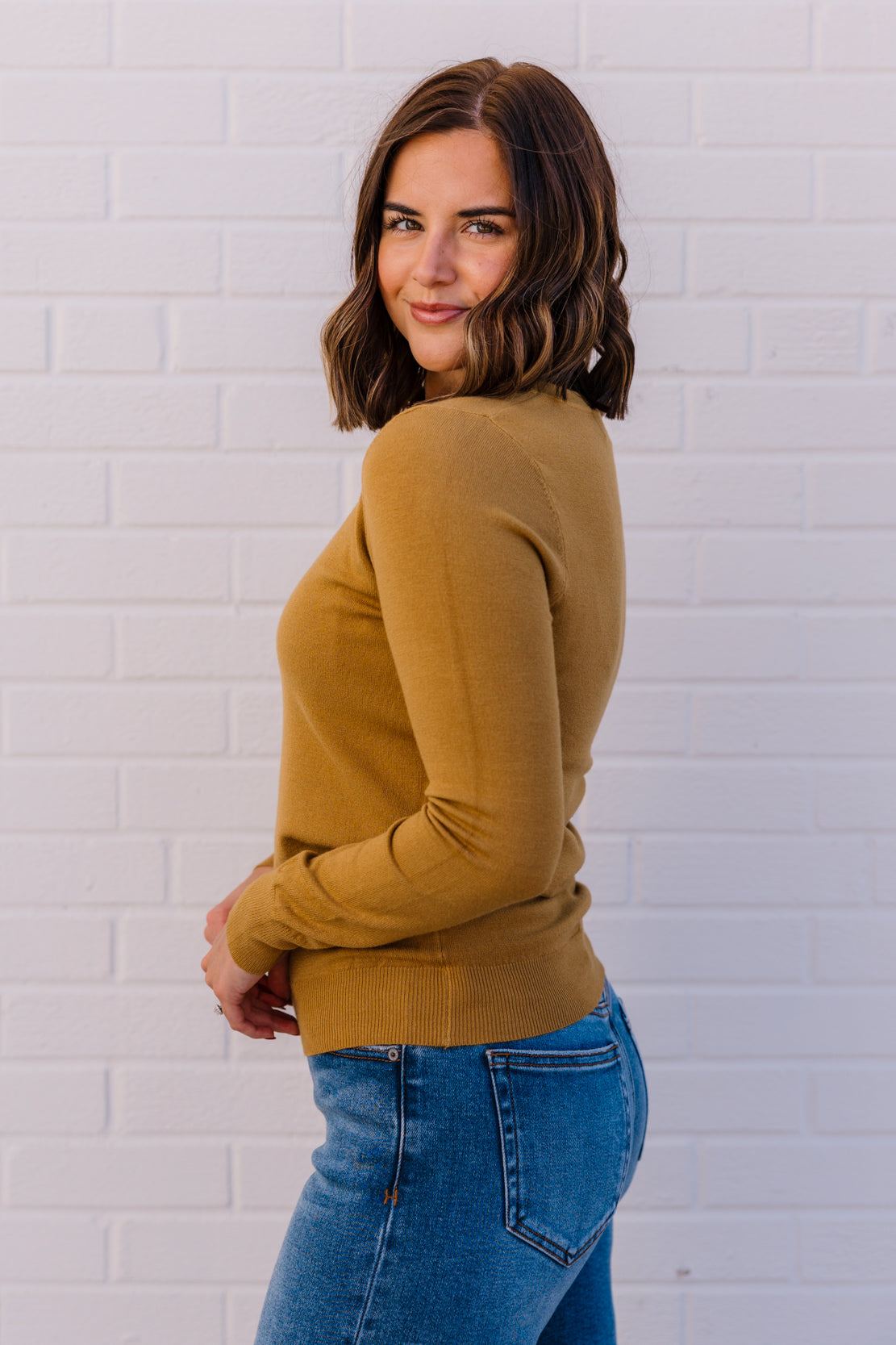 Lola Basic Sweater | Dijon