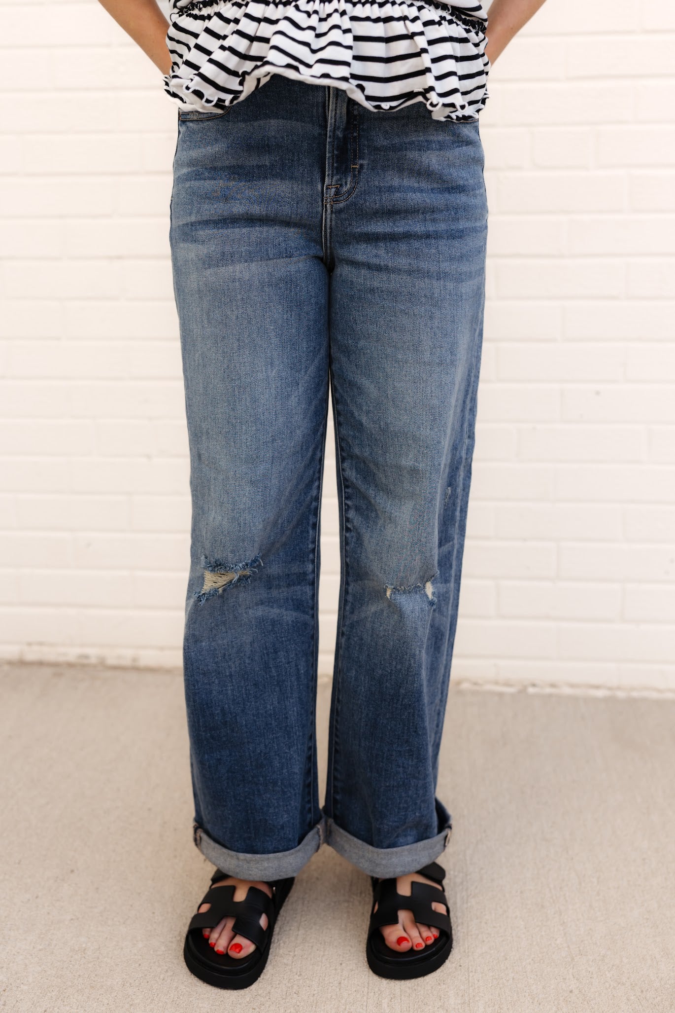 Ella High Rise Straight Leg Jean | Dark