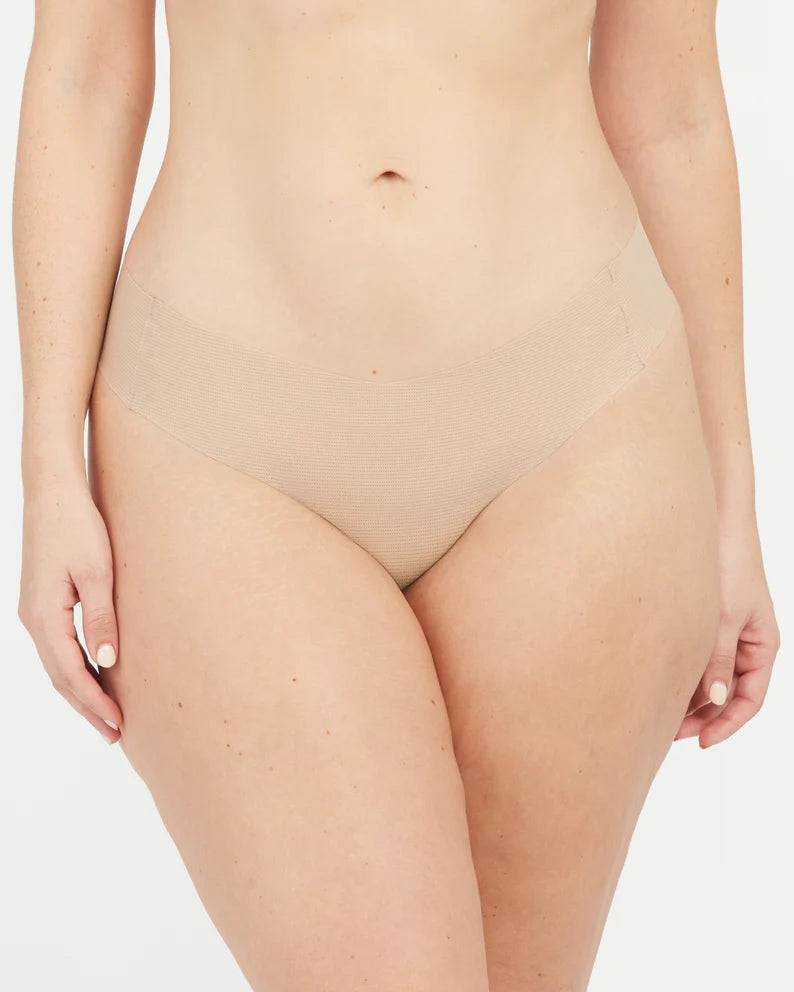 Spanx Under Statements Thong Vintage | Naked 2.0