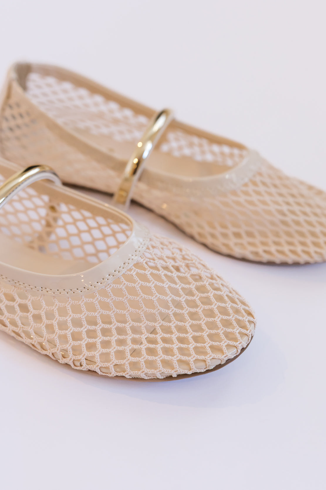 Meghan Mesh Flat | Bone
