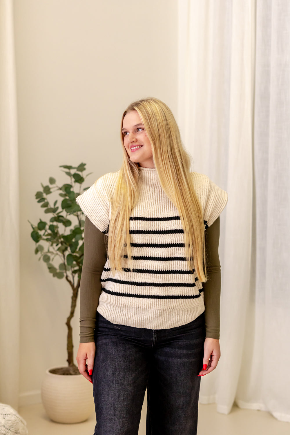 Layla Striped Sweater Vest | Cream/Black