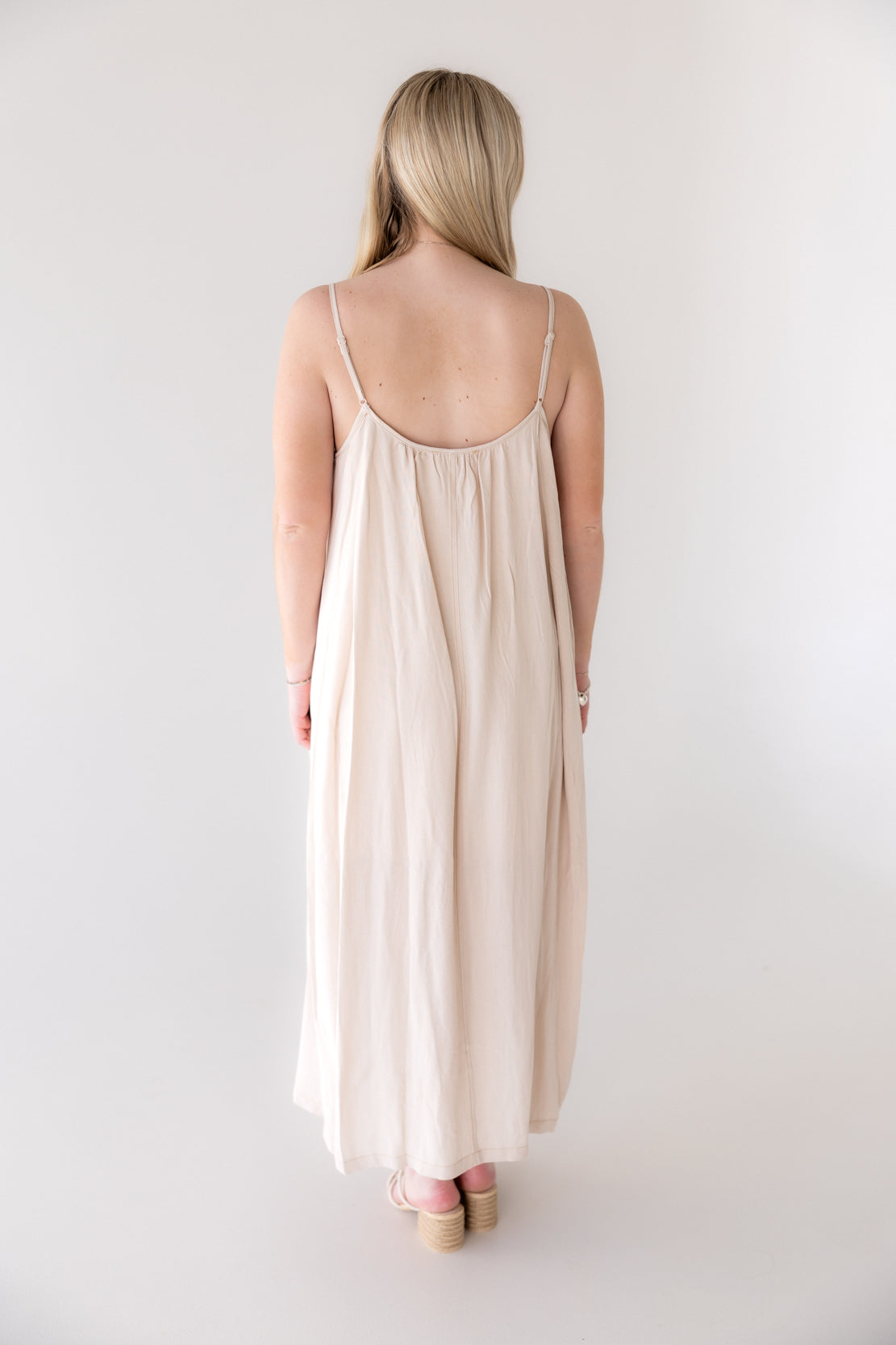 Ashlyn Flowy Maxi Dress | Natural