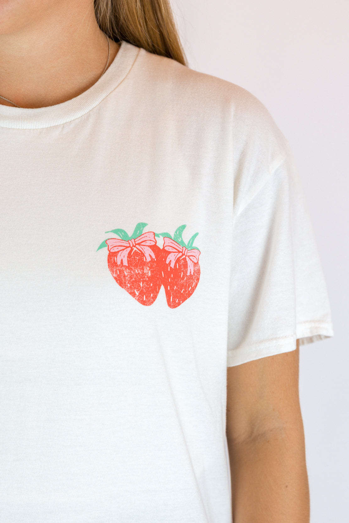 Enjoy The Good Days Berry Tee | Cream