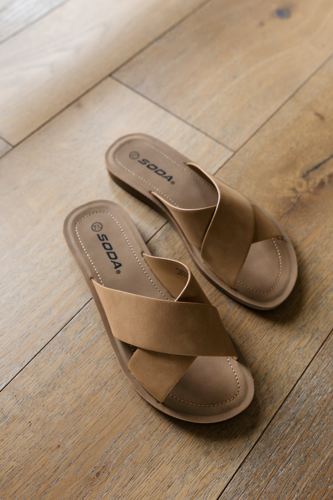 Reflect Sandal | Coffee