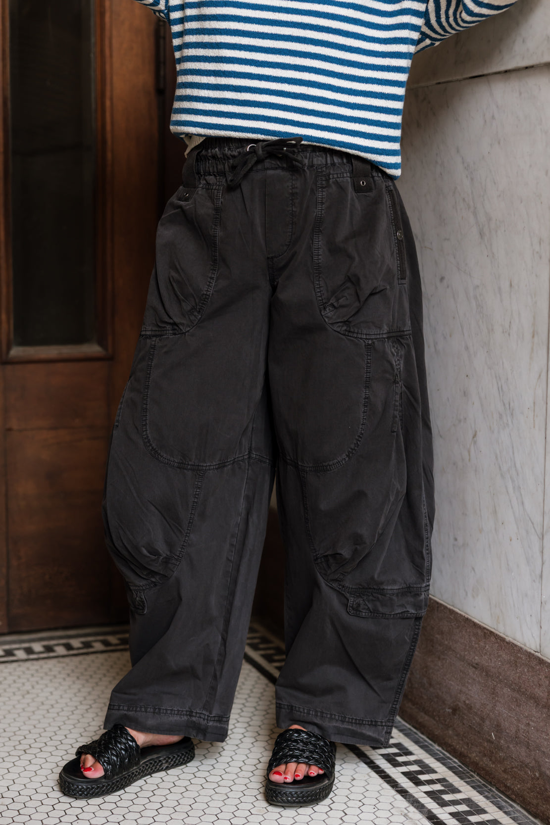 We The Free Onset Pull-On Cargo Pants | Black Sand