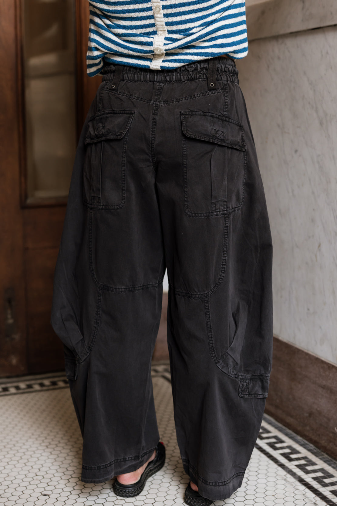 We The Free Onset Pull-On Cargo Pants | Black Sand