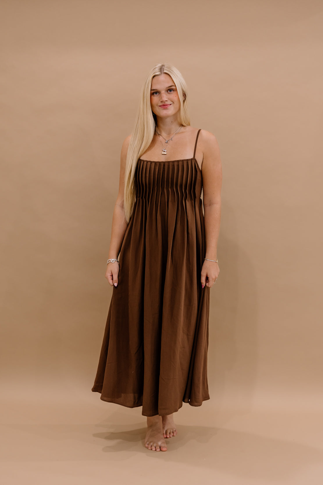 Mandy Pintuck Midi Dress | Dark Brown