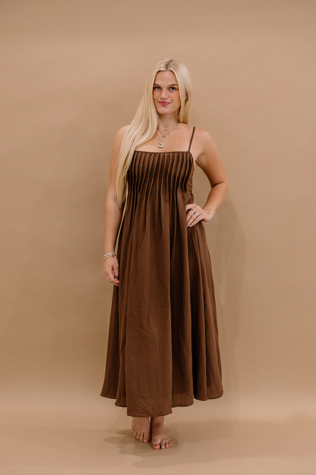 Mandy Pintuck Midi Dress | Dark Brown