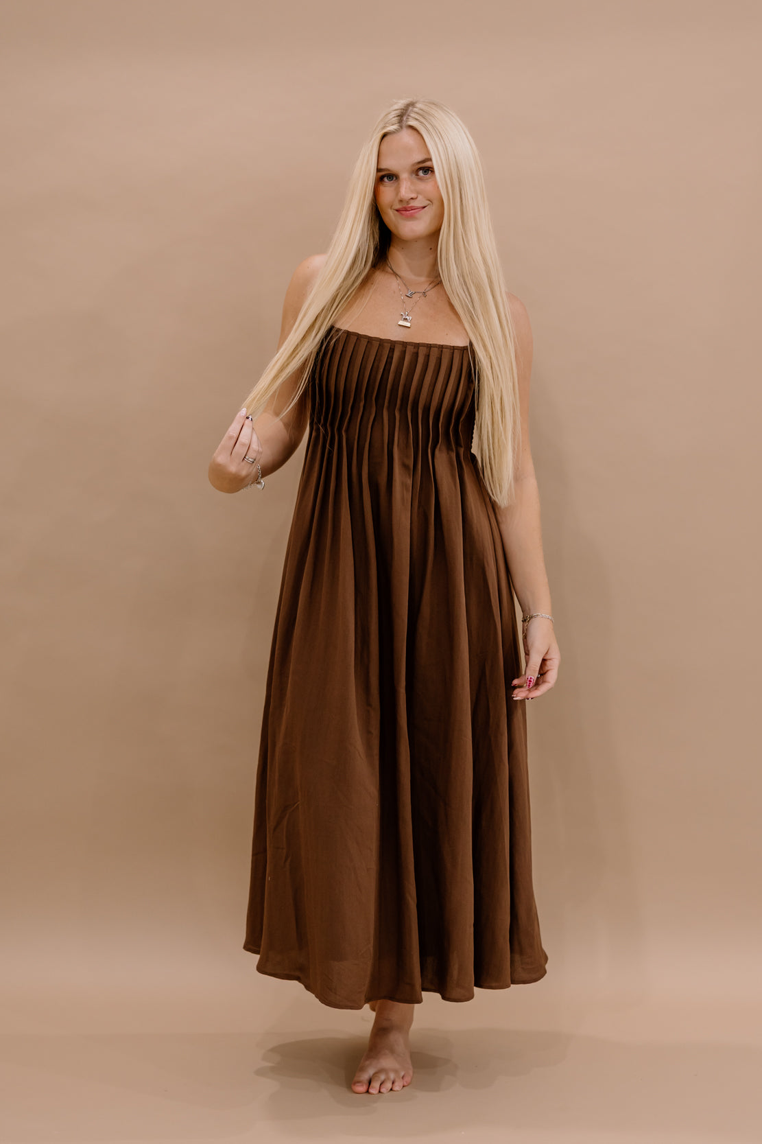 Mandy Pintuck Midi Dress | Dark Brown