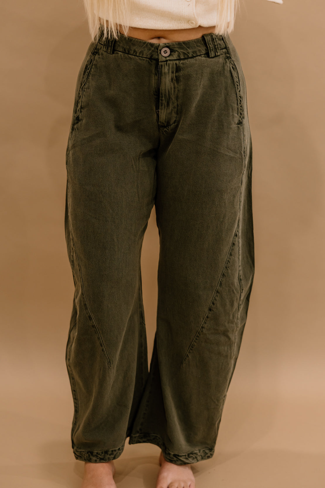 Spotlight Washed Barrel Chino Trousers | Dusty Olive