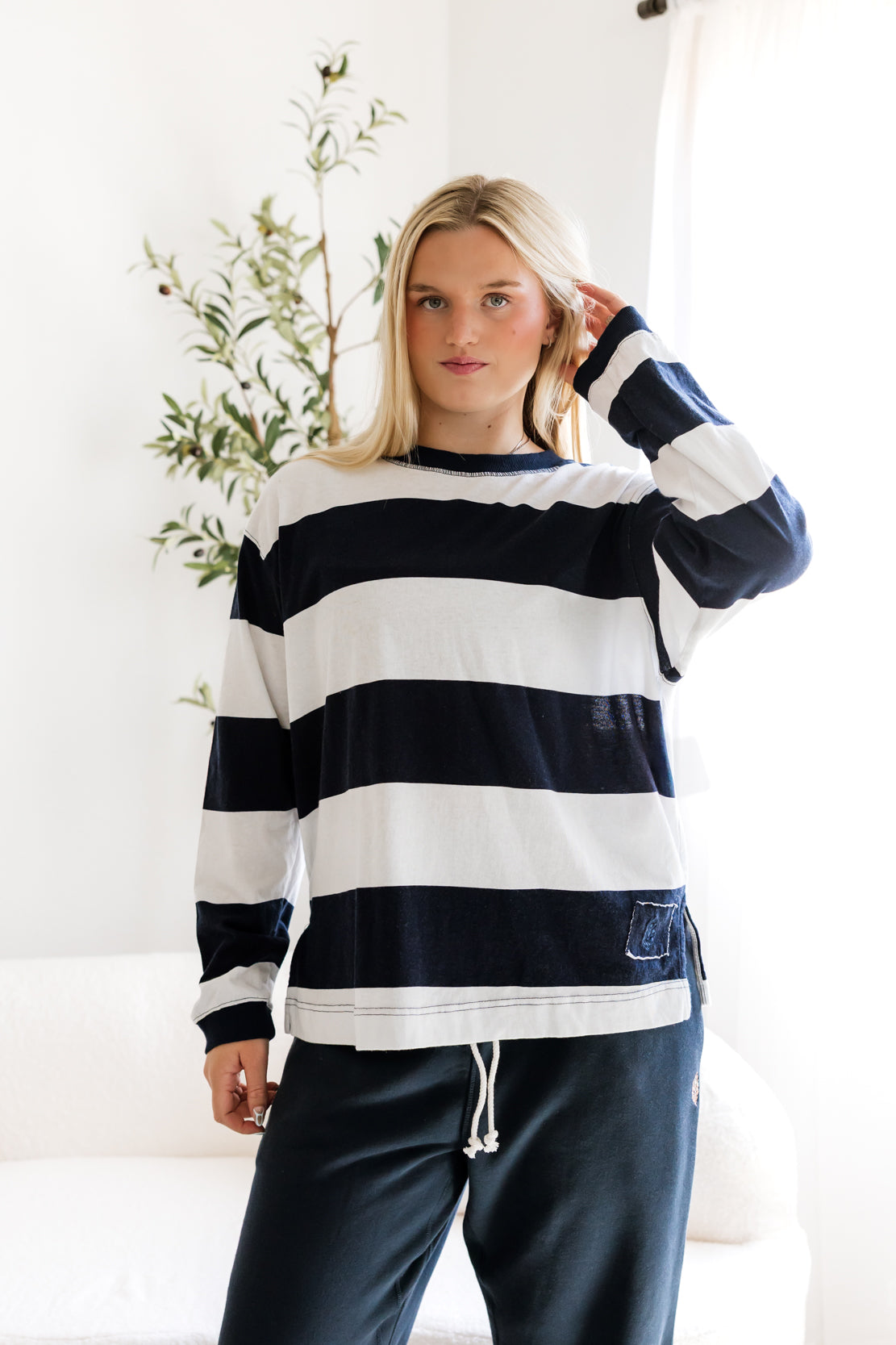 Printed Hustle Layer | White/Navy Stripe