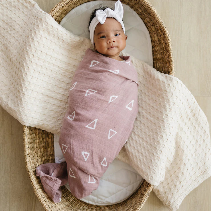 Load image into Gallery viewer, Blush Triangle Muslin Swaddle Blanket
