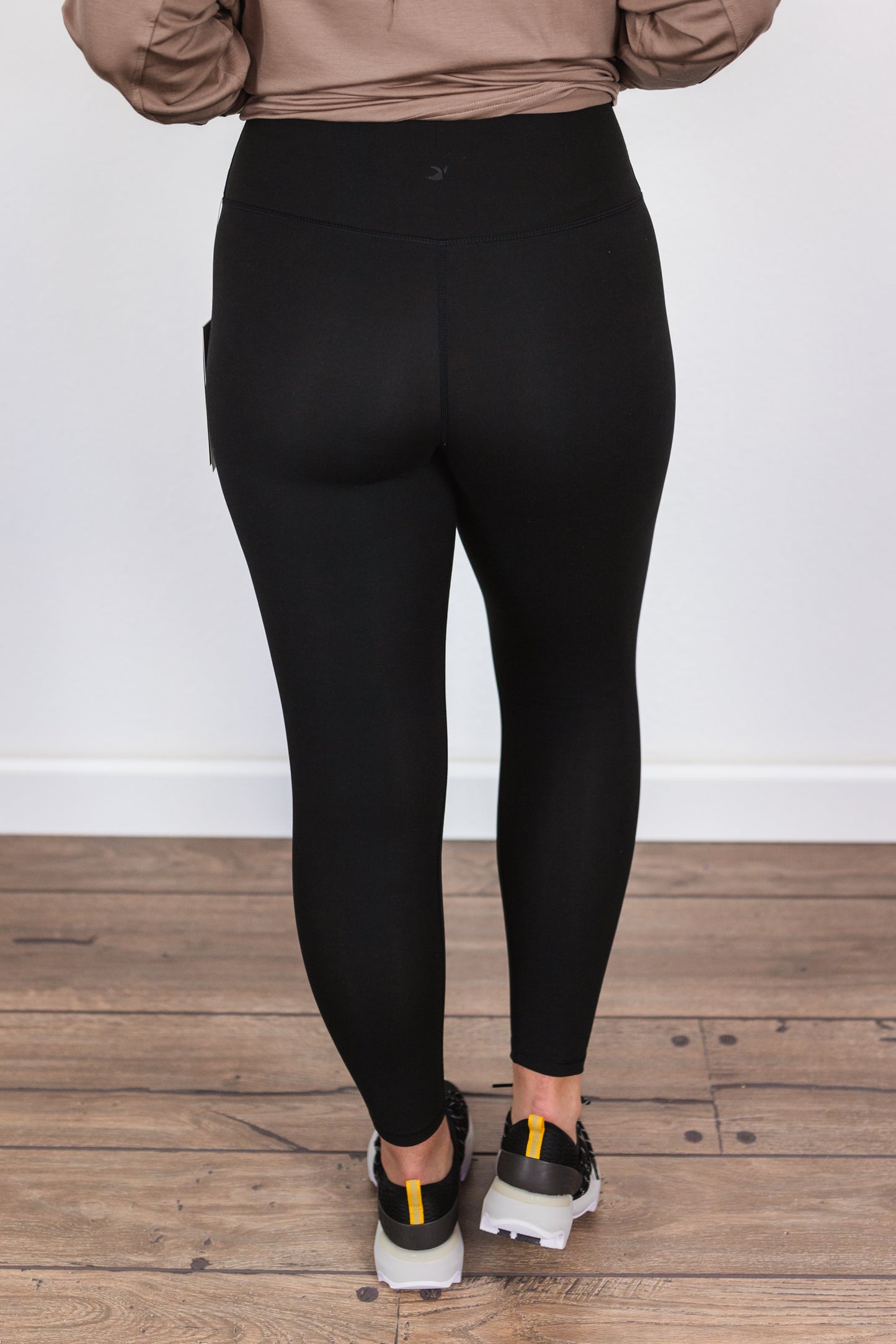lightweight leggings - black – shoppinkdoorboutique