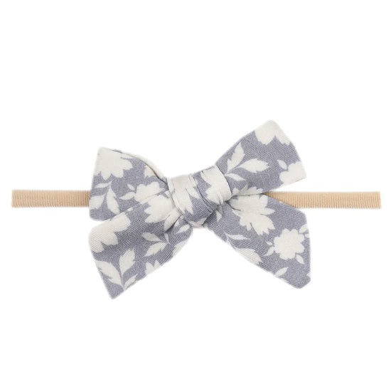 Load image into Gallery viewer, Copper Pearl Classic Nylon Bow | Lacie
